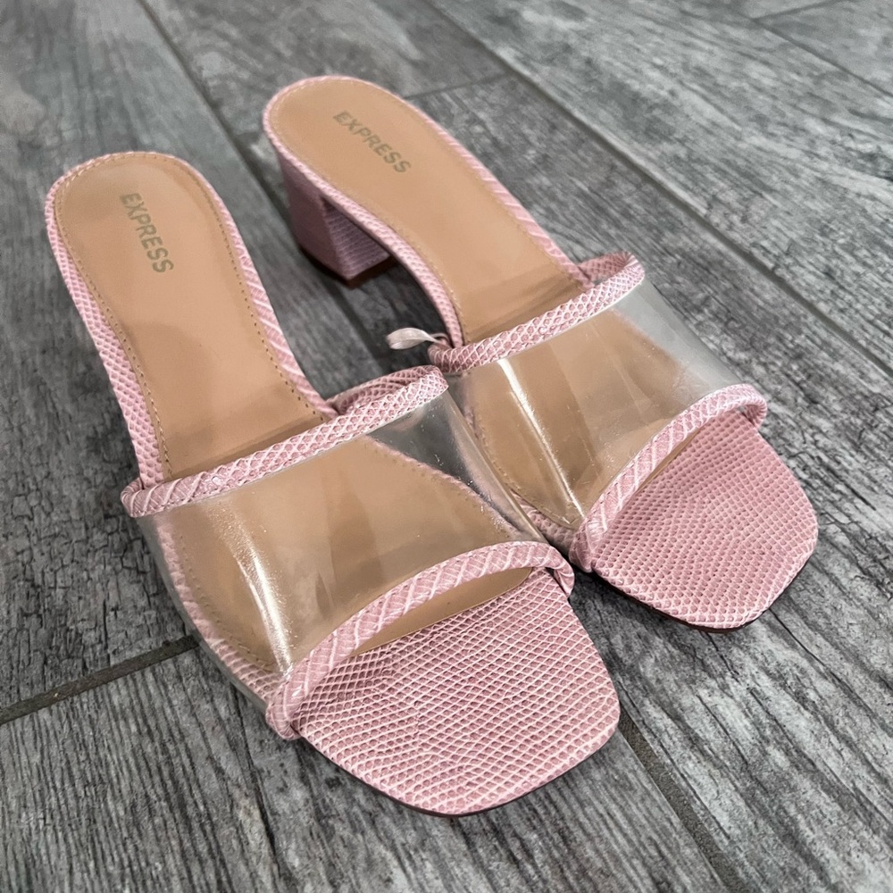 Express heels